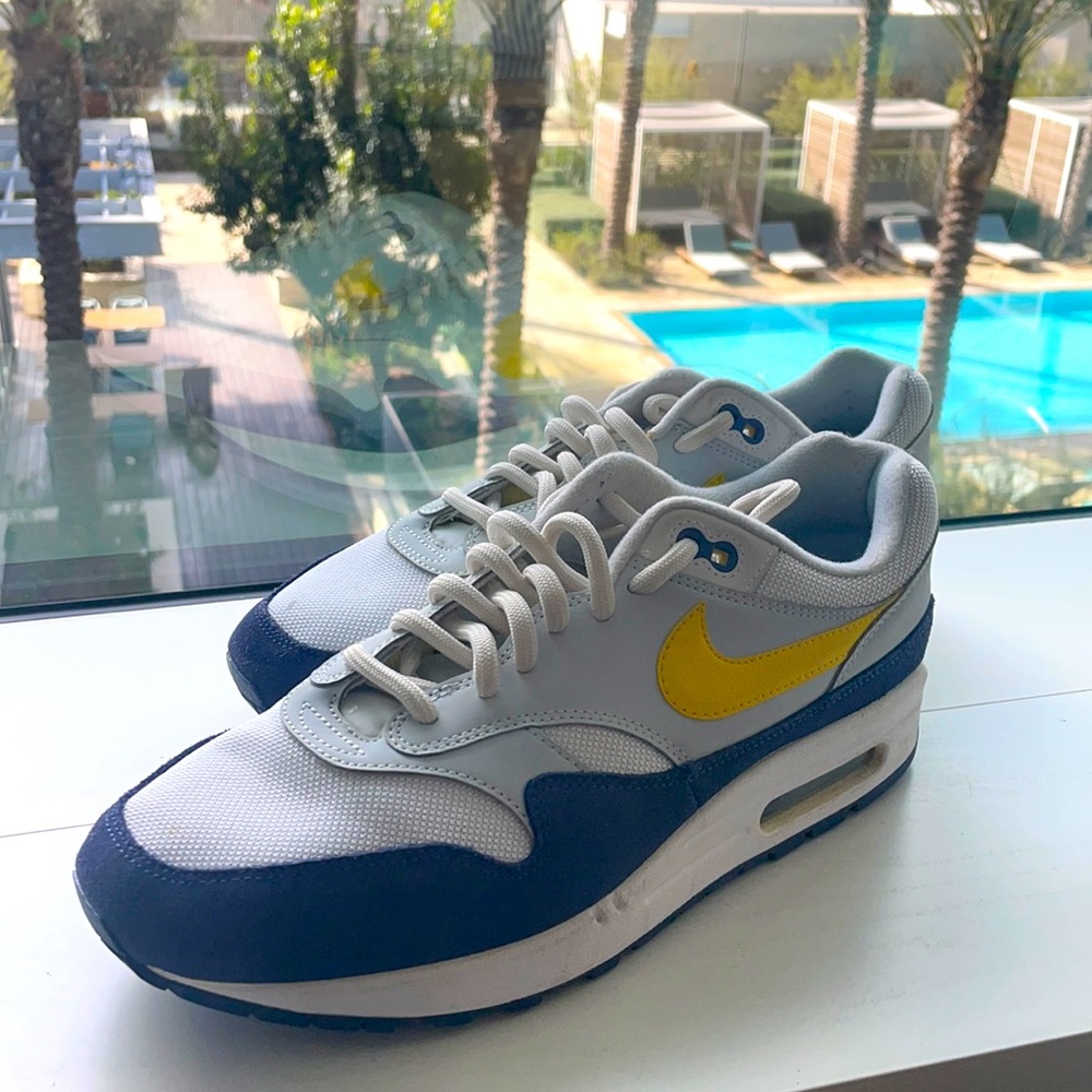 Nike Air men’s shoes